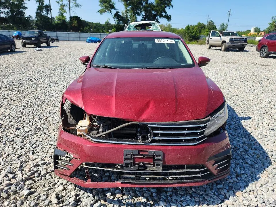 2017 VOLKSWAGEN PASSAT R-LINE  