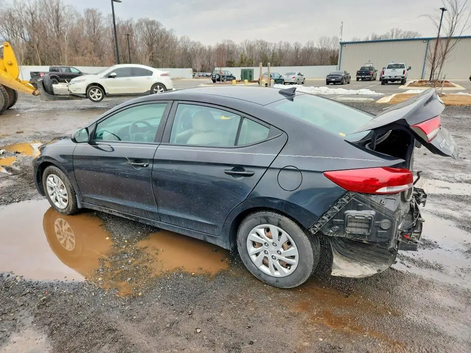 2017 HYUNDAI ELANTRA SE  