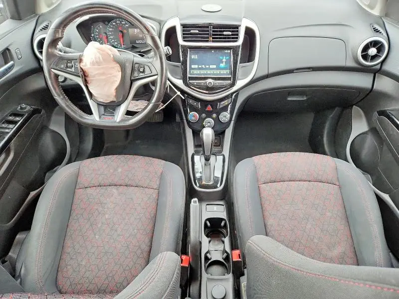 2017 CHEVROLET SONIC LT  