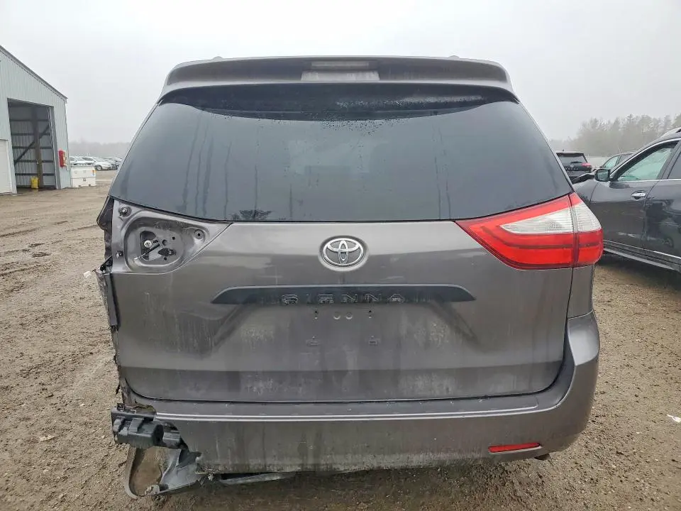 2015 TOYOTA SIENNA L 7-PASSENGER  