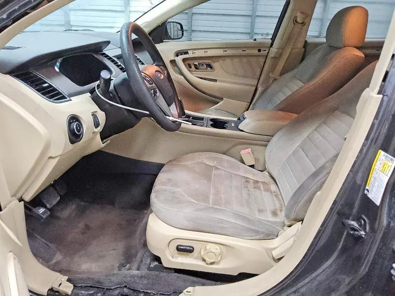 2017 FORD TAURUS SE  