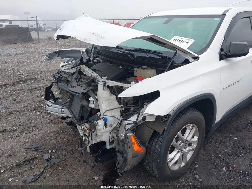2019 CHEVROLET TRAVERSE LS