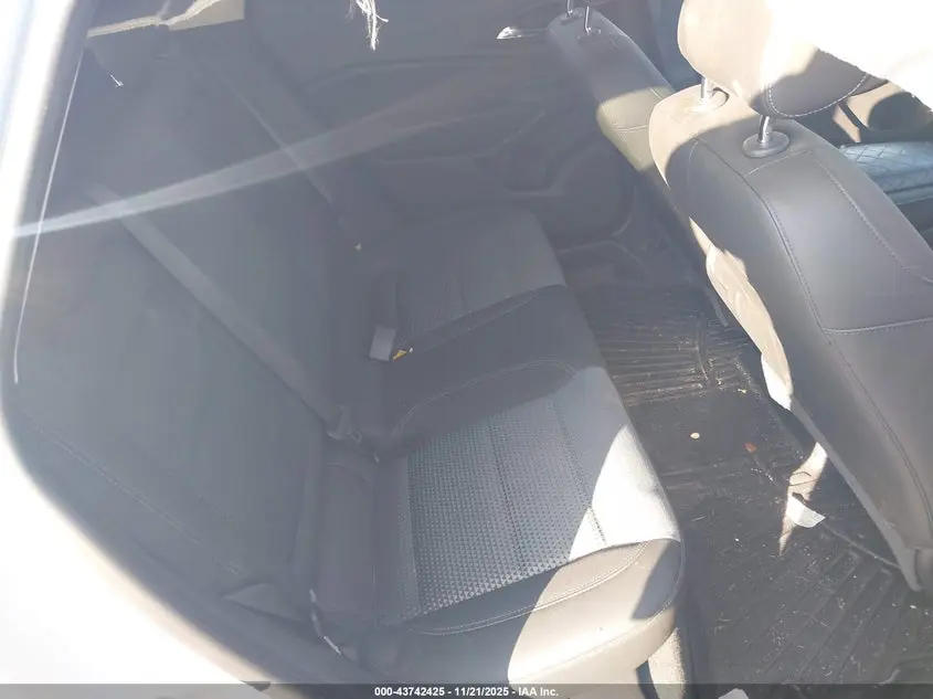 2025 CHEVROLET TRAX FWD LT