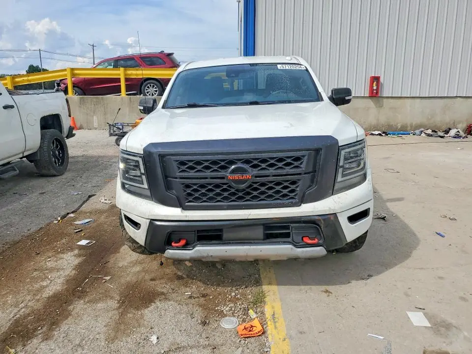 2020 NISSAN TITAN PRO-4X  