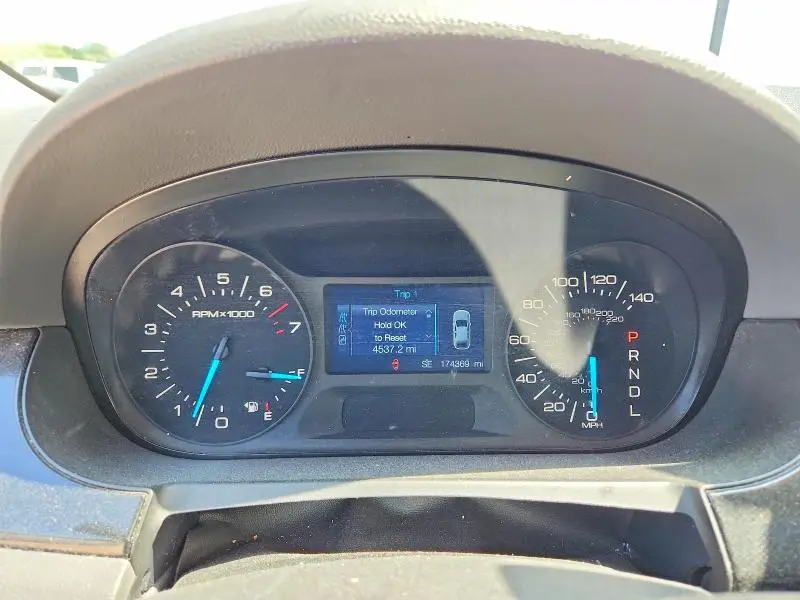 2011 FORD EDGE SE  