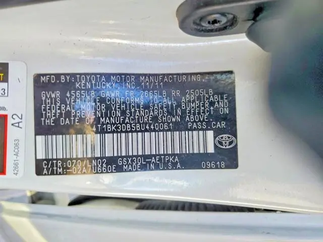 2011 TOYOTA AVALON LIMITED  