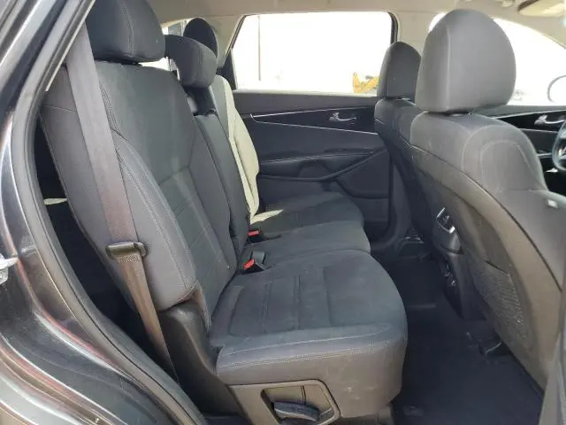 2020 KIA SORENTO S  
