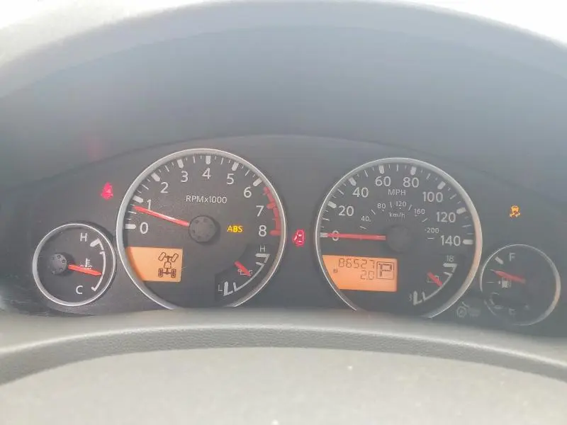 2016 NISSAN FRONTIER SL  