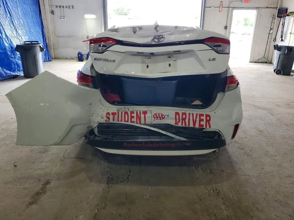 2021 TOYOTA COROLLA   