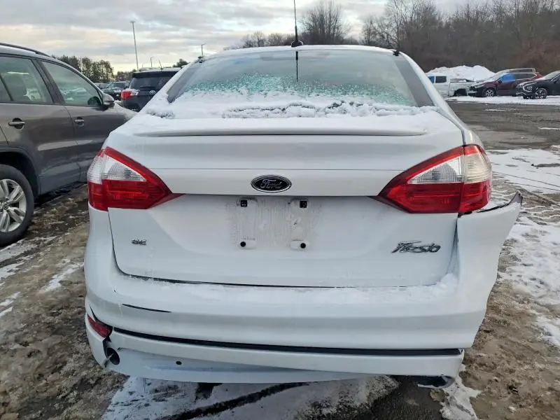 2014 FORD FIESTA SE  