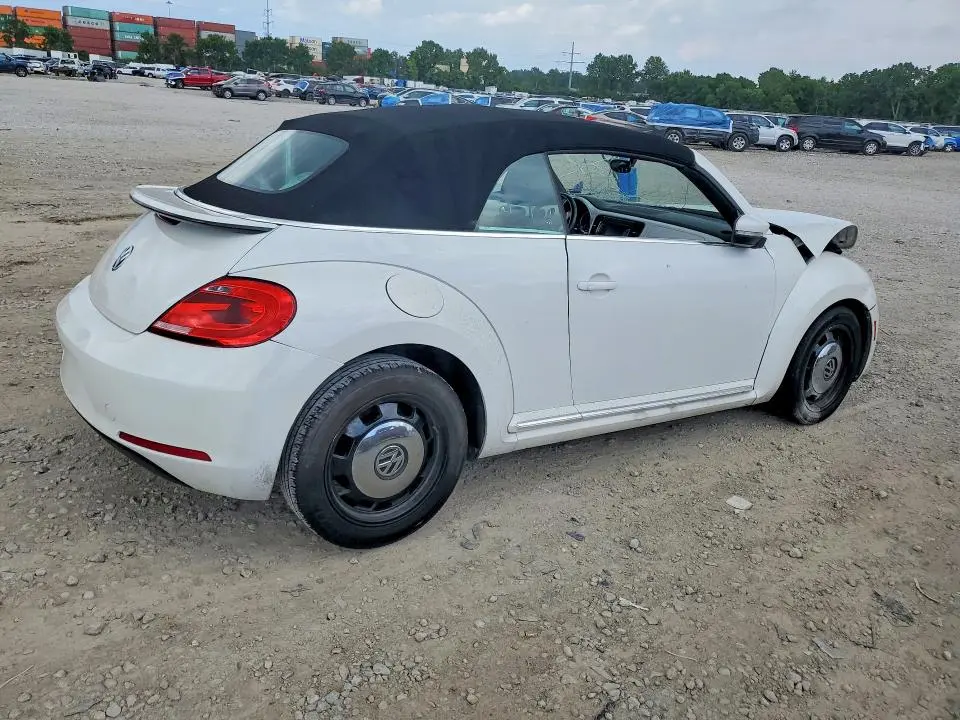 2013 VOLKSWAGEN BEETLE   