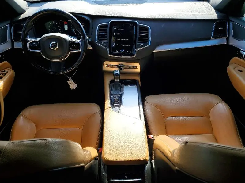 2018 VOLVO XC90 T5  