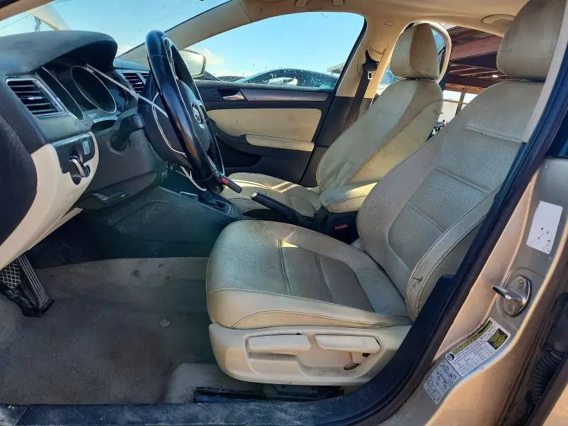 2015 VOLKSWAGEN JETTA TDI  