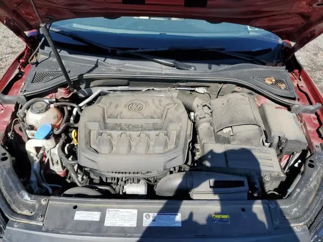 2018 VOLKSWAGEN PASSAT SE  