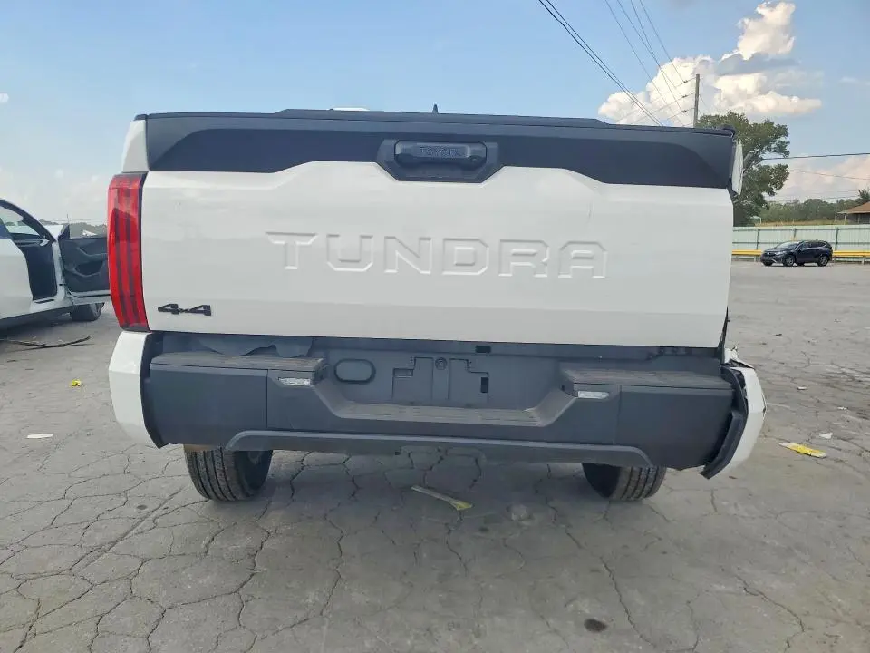 2025 TOYOTA TUNDRA SR  