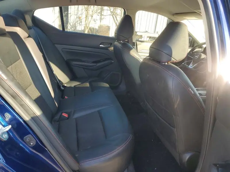 2024 NISSAN ALTIMA SR  