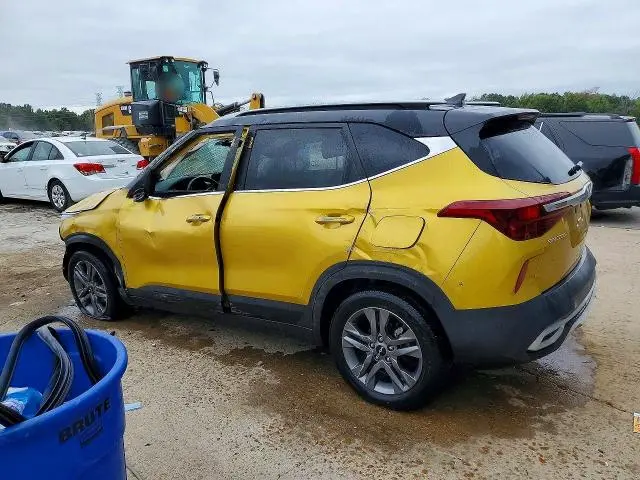 2023 KIA SELTOS S  