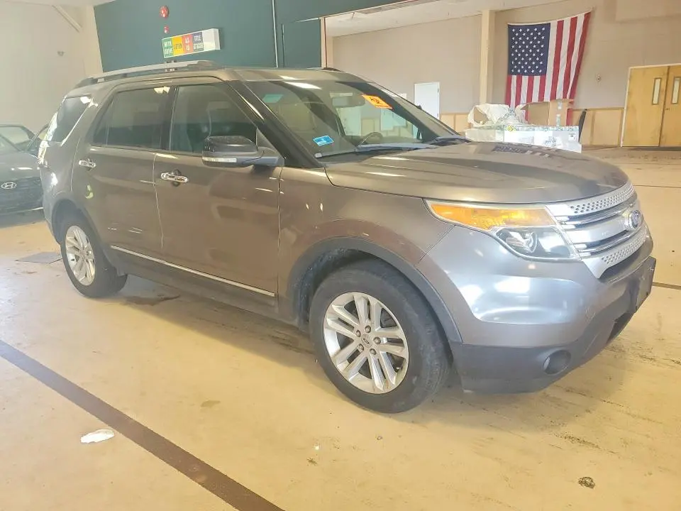 2011 FORD EXPLORER XLT  