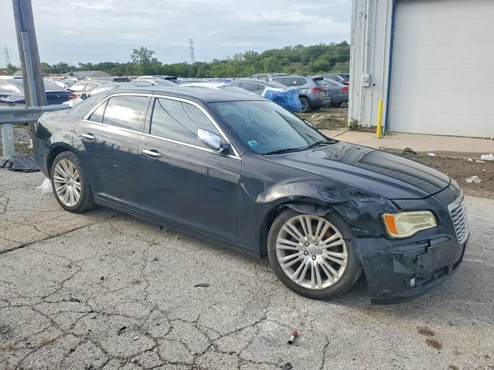 2012 CHRYSLER 300C   