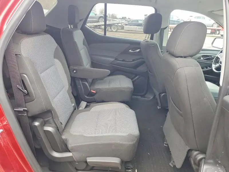 2018 CHEVROLET TRAVERSE LT  