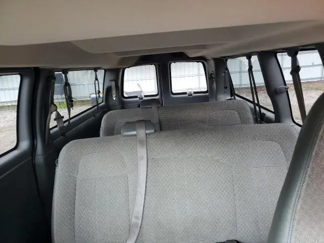 2017 CHEVROLET EXPRESS G3500 LT  