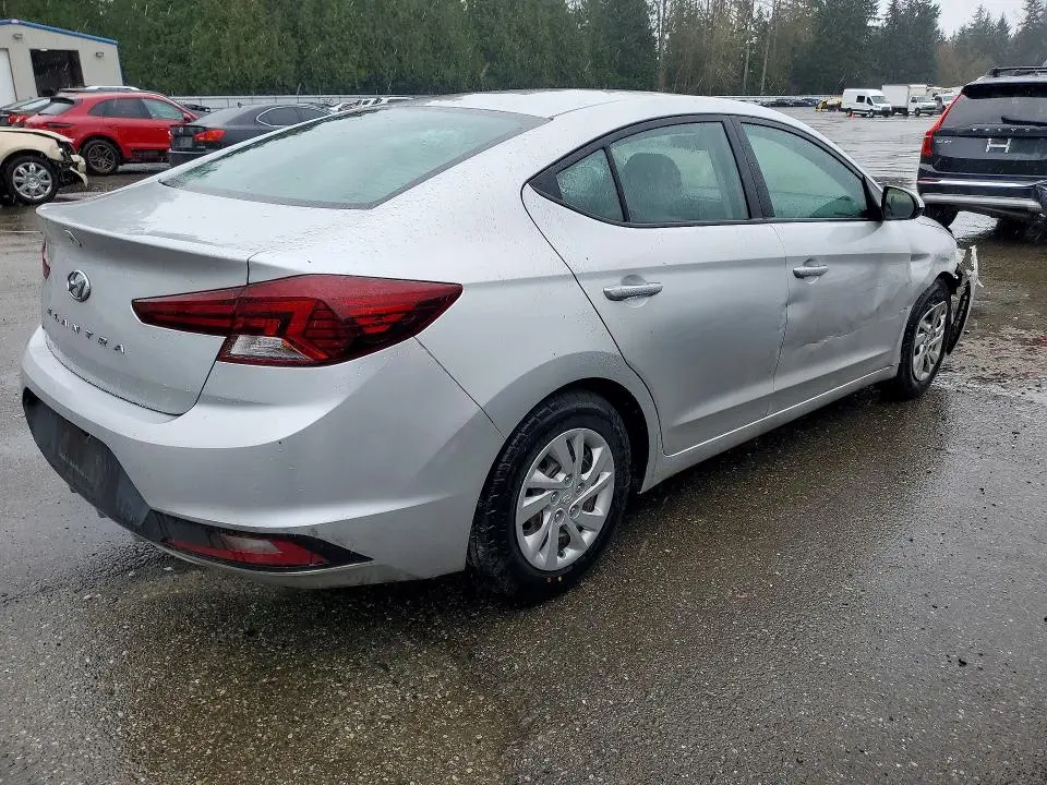 2019 HYUNDAI ELANTRA SE  