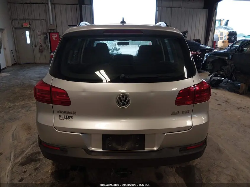 2015 VOLKSWAGEN TIGUAN S