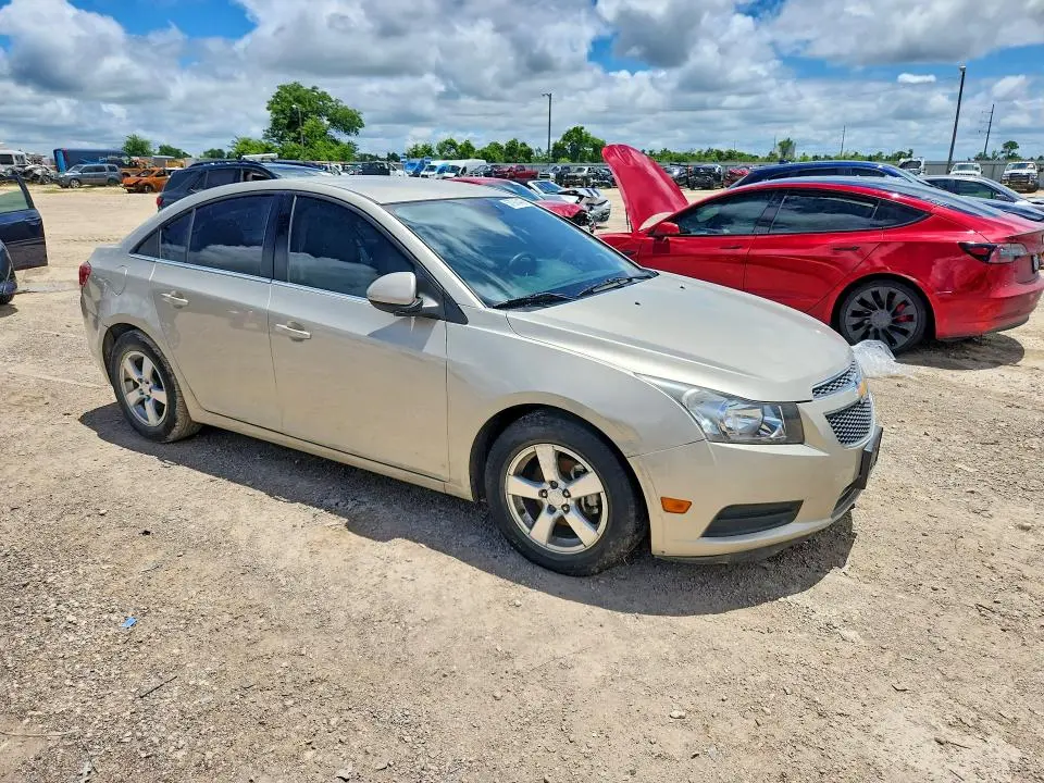 2013 CHEVROLET CRUZE LT  