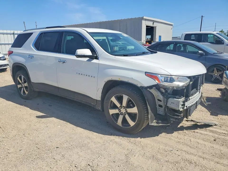2018 CHEVROLET TRAVERSE LT  