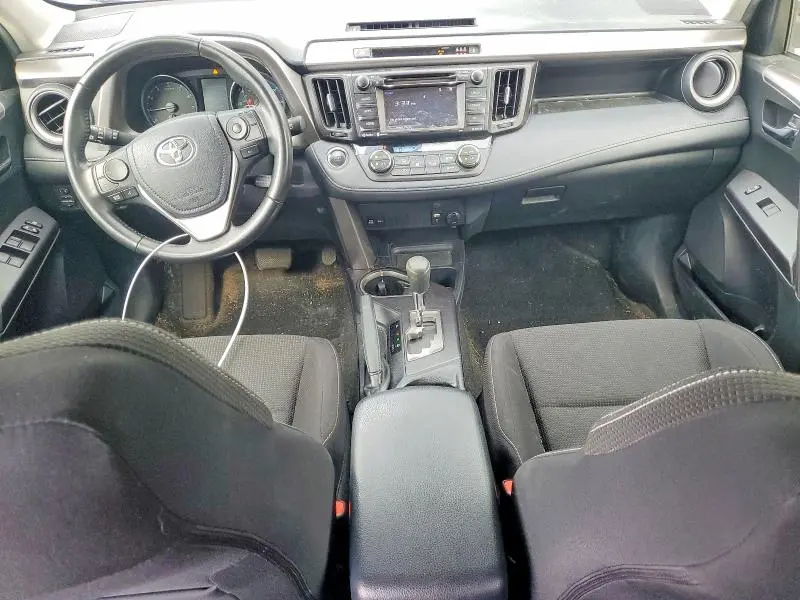 2018 TOYOTA RAV4 XLE  
