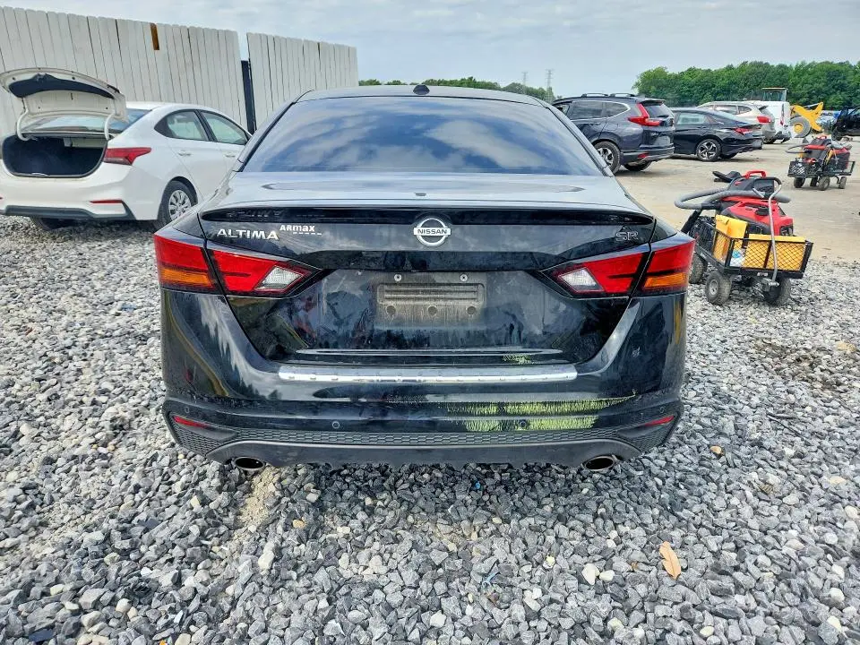 2020 NISSAN ALTIMA SR  