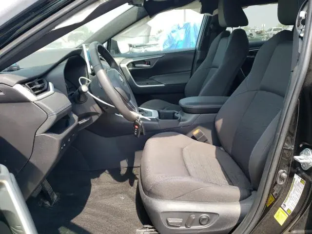 2024 TOYOTA RAV4 SE  