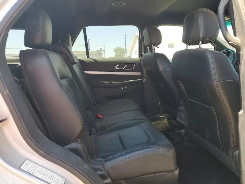 2016 FORD EXPLORER XLT  