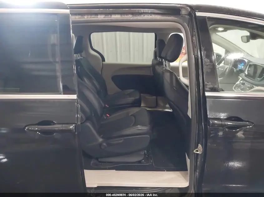2023 CHRYSLER PACIFICA HYBRID TOURING L