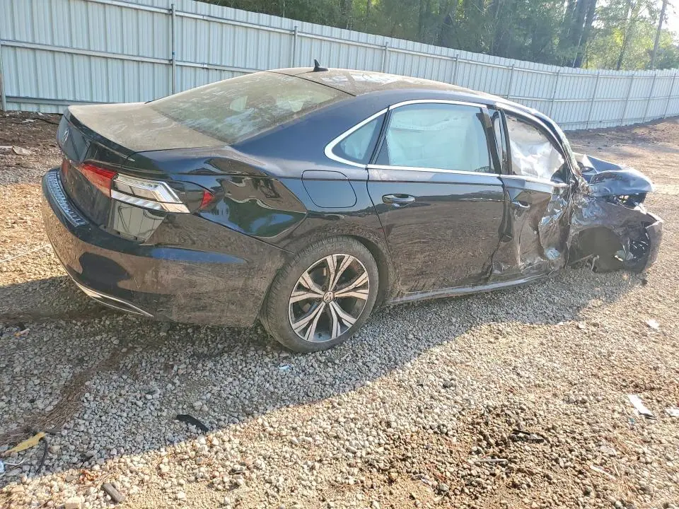 2021 VOLKSWAGEN PASSAT SE  