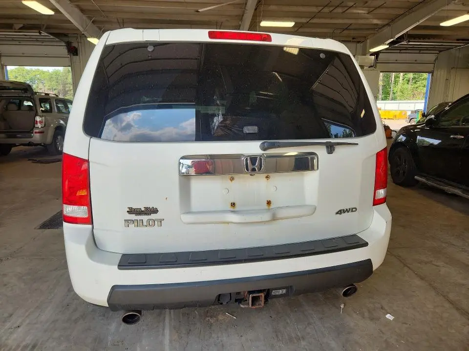 2011 HONDA PILOT EXL  