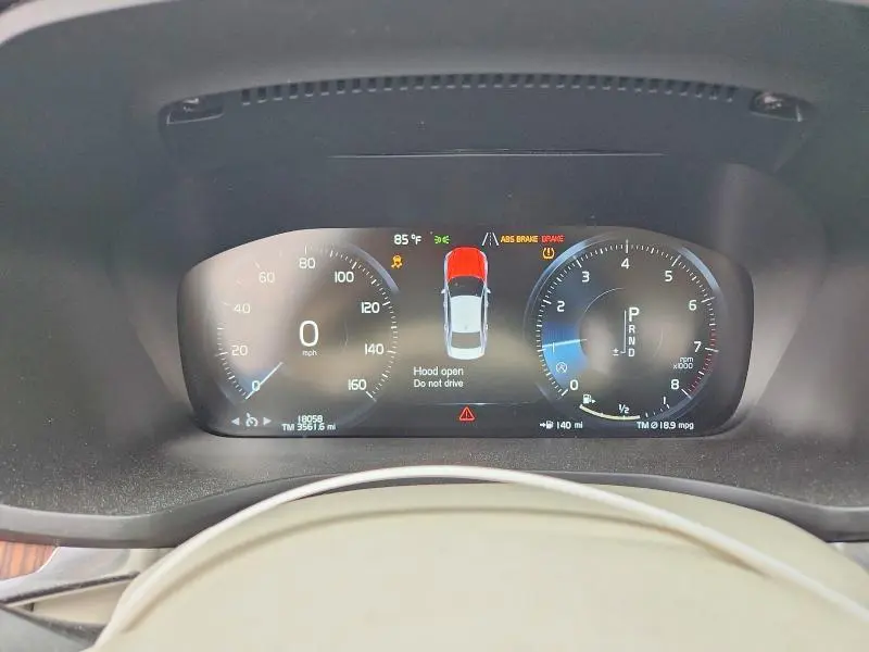 2019 VOLVO S60 T6 MOMENTUM  