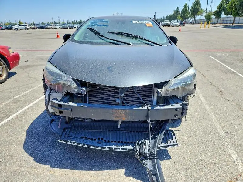 2019 TOYOTA COROLLA SE  