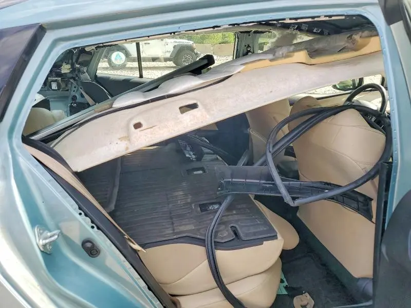 2019 TOYOTA PRIUS XLE AWD-E  
