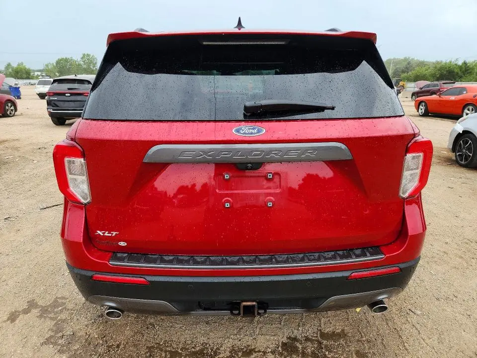 2022 FORD EXPLORER XLT  