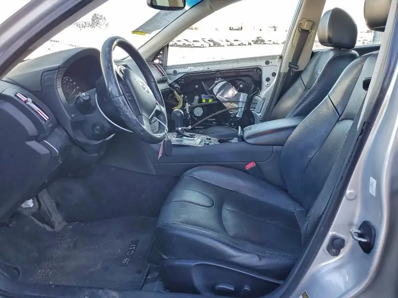2013 INFINITI G37   