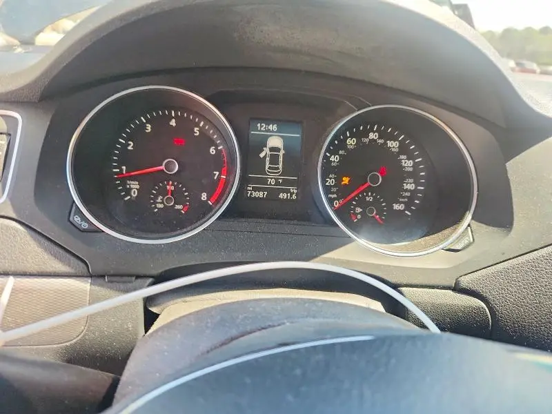 2017 VOLKSWAGEN JETTA SE  