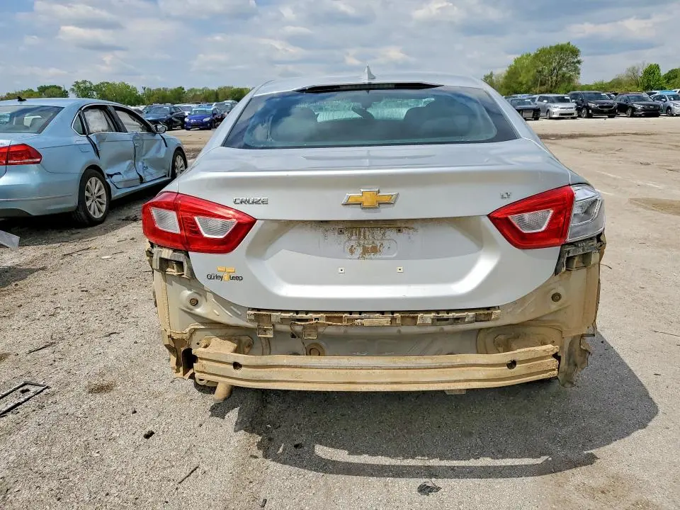 2017 CHEVROLET CRUZE LT  