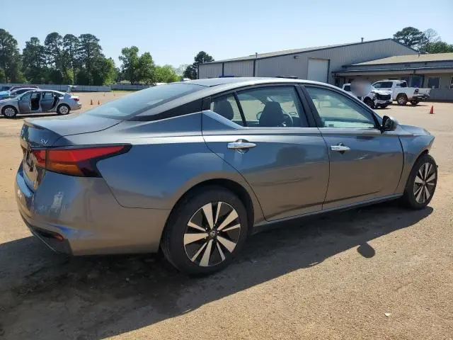 2022 NISSAN ALTIMA SV  