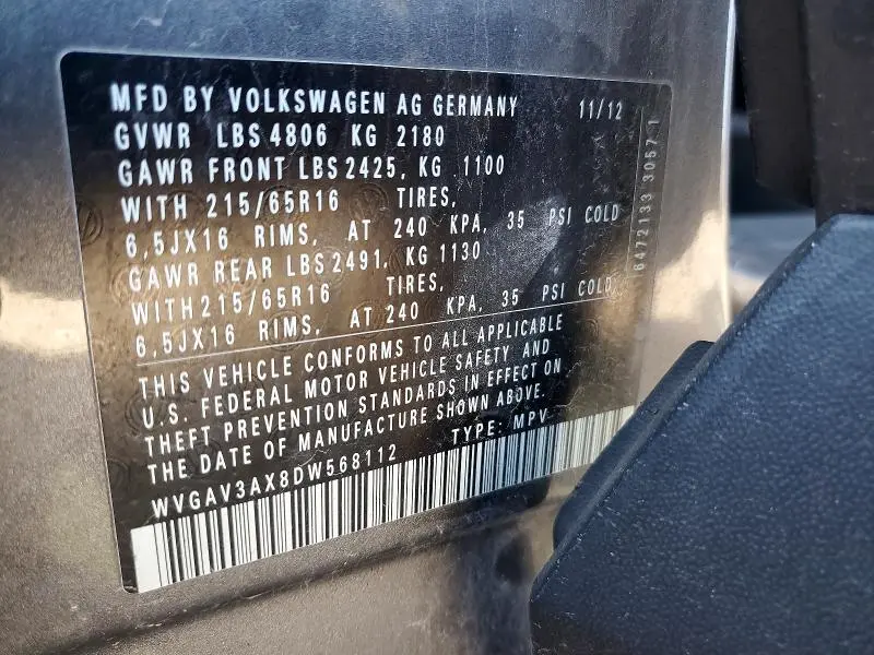 2013 VOLKSWAGEN TIGUAN S  