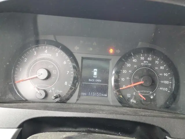 2017 TOYOTA SIENNA LE  