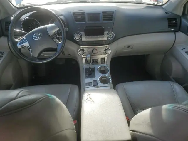 2011 TOYOTA HIGHLANDER BASE  