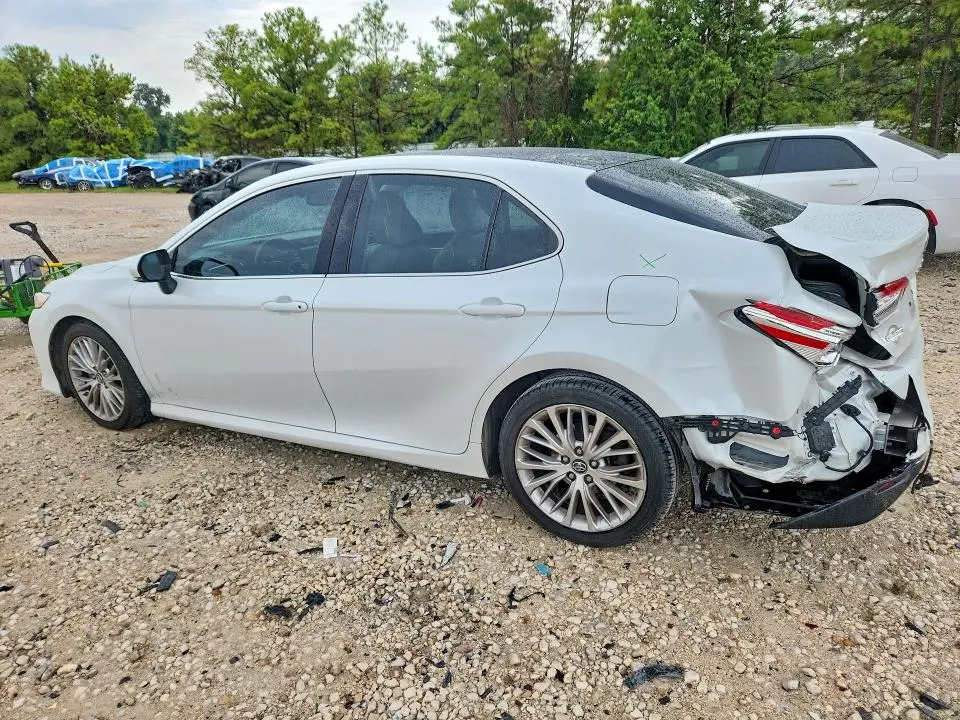 2018 TOYOTA CAMRY XLE  