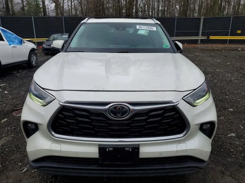 2021 TOYOTA HIGHLANDER LIMITED  