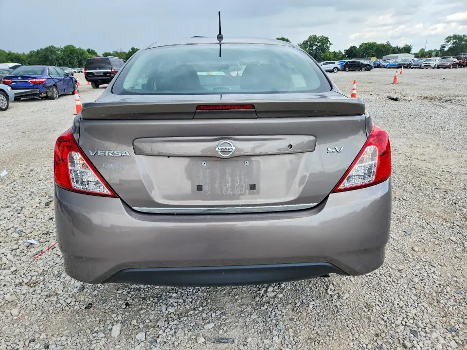 2017 NISSAN VERSA 1.6 SV  